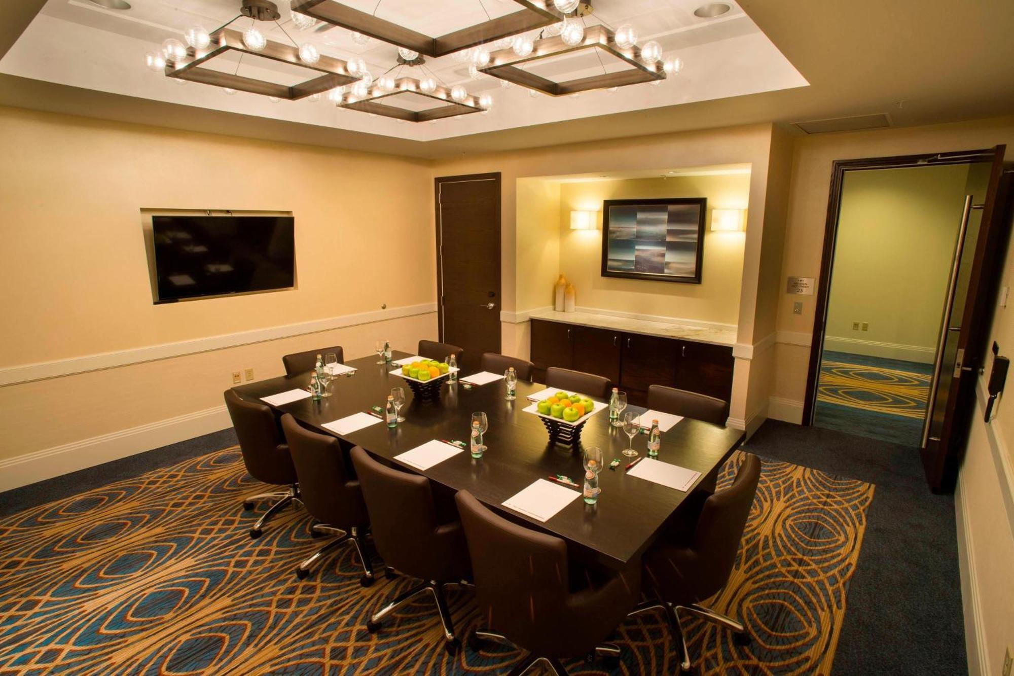 Hotel Marriott Downtown 3*